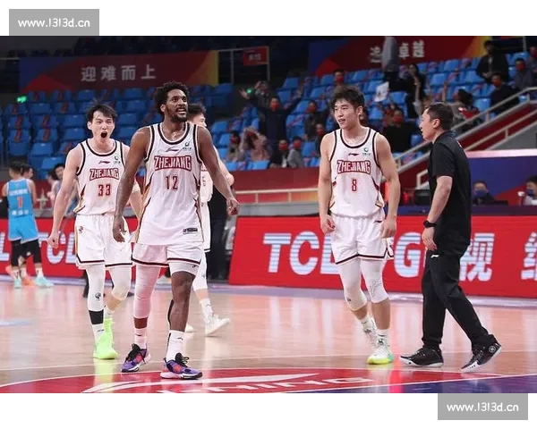 最新篮球联赛积分榜全面解析各队排名走势与胜负情况 - 副本 - 副本 - 副本